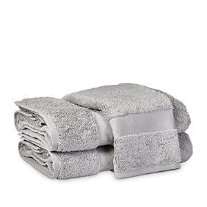 Matouk Lotus Hand Towel In Smoke Grey