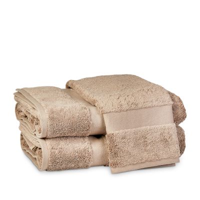 Matouk Lotus Bath Towel In Fawn