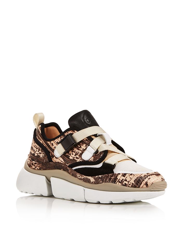 Chloé Sonnie Embossed Leather Buckle Sneakers In Eternal Gray