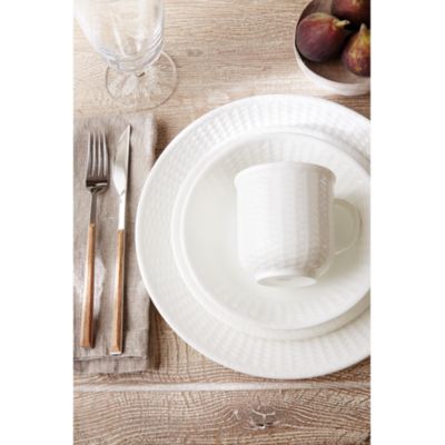 Nantucket Basket 4-Piece Place Setting