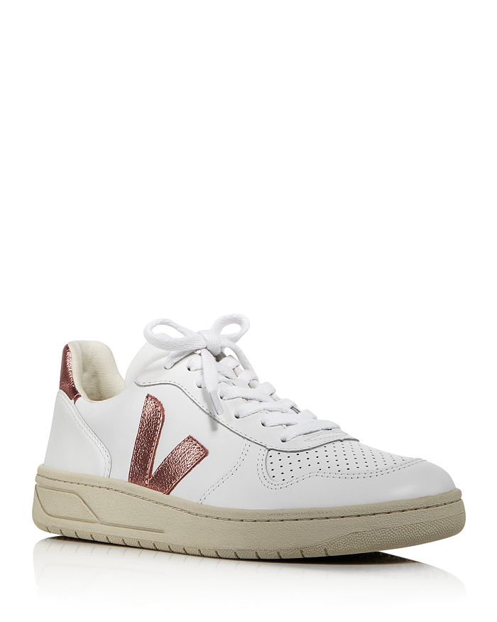 Veja Logo Low-top Trainers In White Nacro