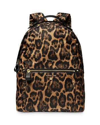 Arriba 45+ imagen michael kors kelsey leopard backpack