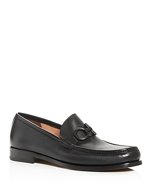 Ferragamo Grandioso Black Loafers With Gancini Detail In Patent Leather Man In Nero