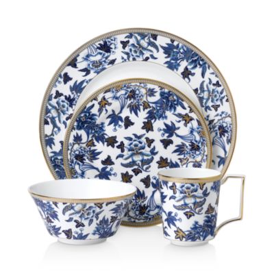 Wedgwood - Hibiscus 4-Piece Place Setting