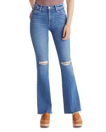 MOTHER The Weekender Cropped Distressed Flare Jeans in Six Packs On Me ...