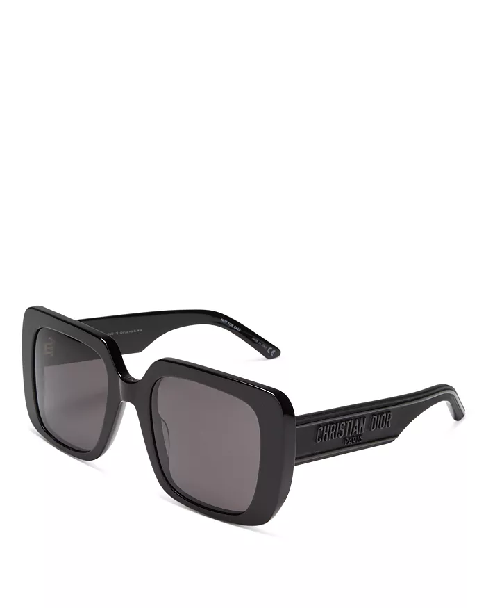 https://images.bloomingdalesassets.com/is/image/BLM/products/7/optimized/11209267_fpx.tif?op_sharpen=1&wid=700&fit=fit,1&fmt=webp