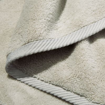 Milagro Fingertip Towel