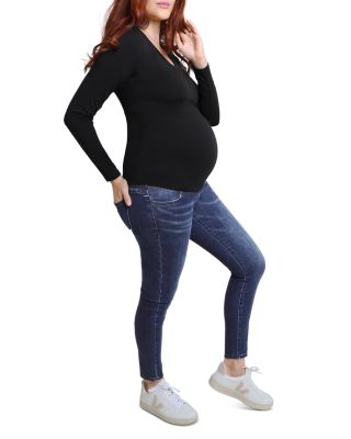 Maternity Long Sleeve Scoop Neck Tee