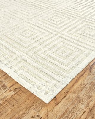 Daisy Area Rug Collection