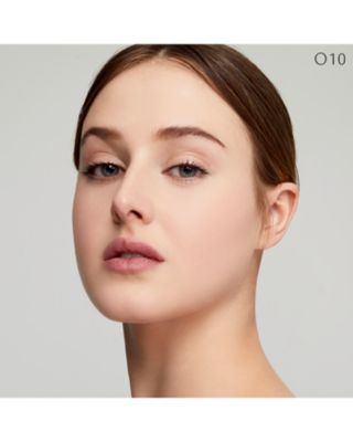 Radiant Fluid Foundation Natural Broad Spectrum SPF 25