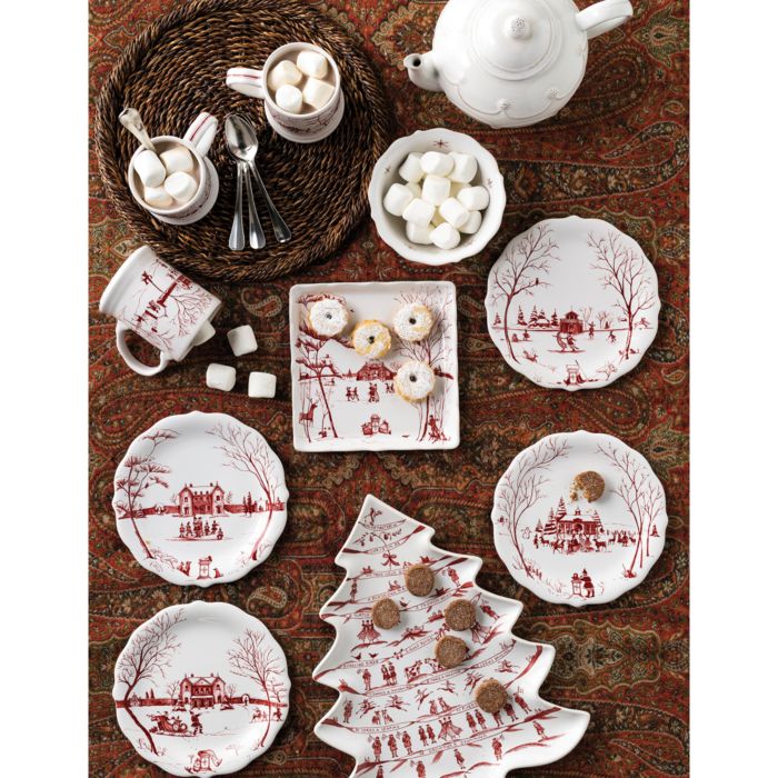 Country Estate Scallop Dinner Plate Winter Frolic, Christmas Eve Ruby