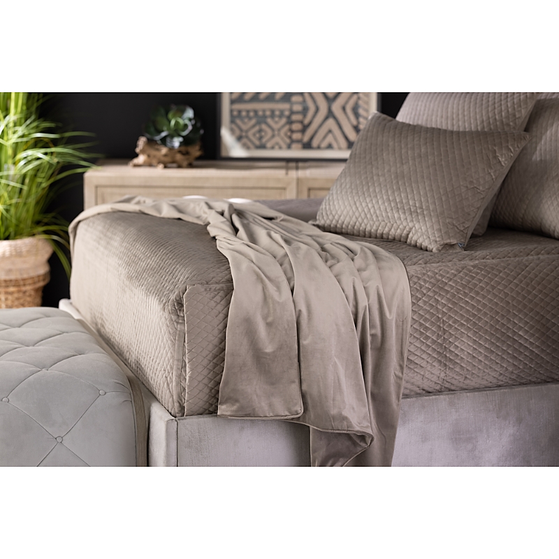 Lili Alessandra Milo Luxe Velvet Throw In Buff