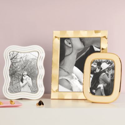 South Street Silver Wavy Frame, 5" x 7"