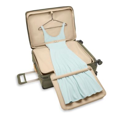 Baseline Large Expandable Spinner Suitcase