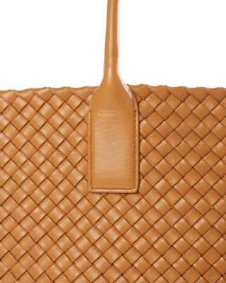 Cabat Medium Intrecciato Leather Tote Bag