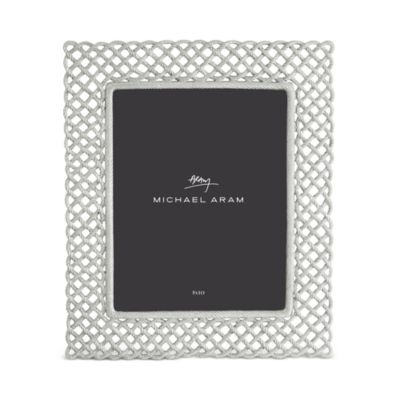 Love Knot Frame, 8" x 10"