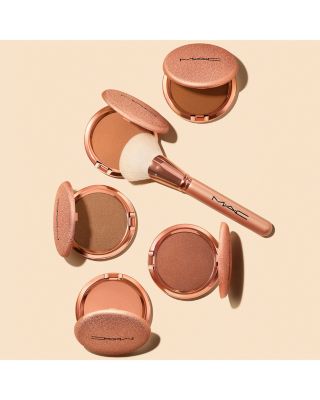 143S Bronzer Fan Brush