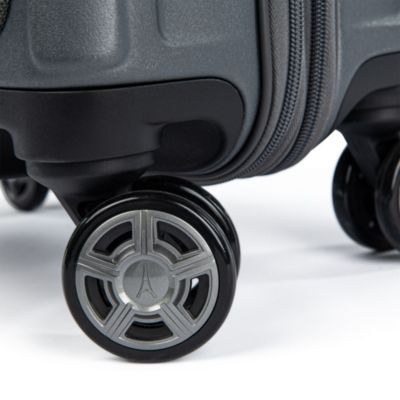 Platinum&reg; Elite Compact Business Plus Carry-On Expandable Hardside Spinner