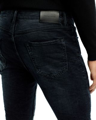P001 Slim Fit Jeans in Black Wash
