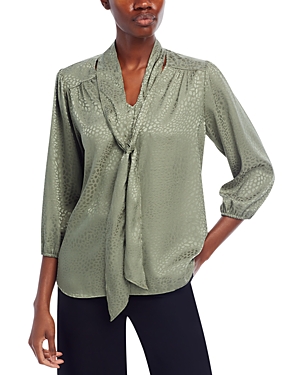 Status By Chenault Tie Neck Jacquard Blouse In Basil