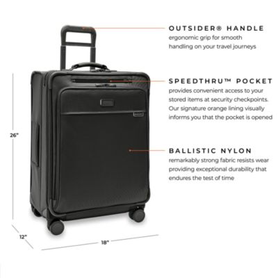 Baseline Medium Expandable Spinner Suitcase