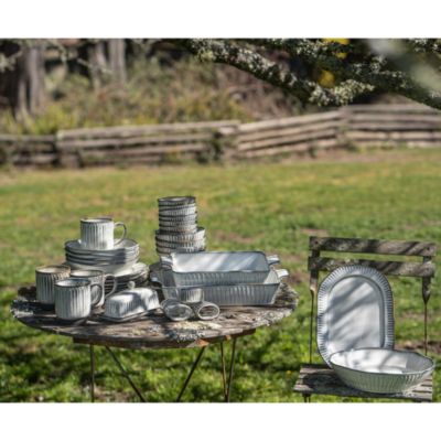 Colonnade Dinnerware Collection
