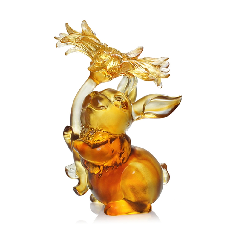 Liuli Spectacular Blossom Of Mine Rabbit Crystal Figure In Amber