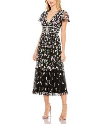 Mac Duggal - Embroidered V Neck Cap Sleeve Midi Dress