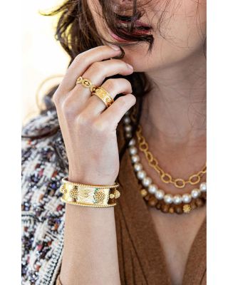 Berry Classic Cuff in 18K Gold Plated