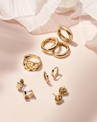  Huggie Hoop Earrings in 14K Yellow Gold