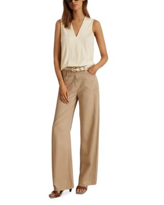 Mira Sleeveless V Neck Top