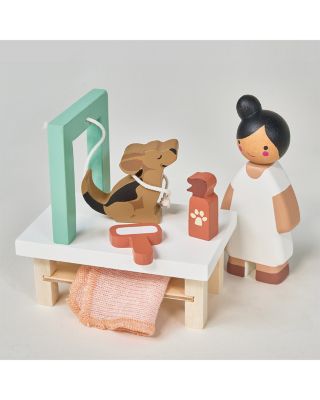 Waggy Tails Dog Salon - Ages 3+