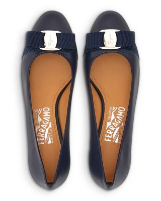 Women's Vara Soft Bow Detail Blue Block Heel Pumps