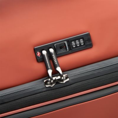 Turenne Soft 27&amp;quot; Expandable Spinner Suitcase