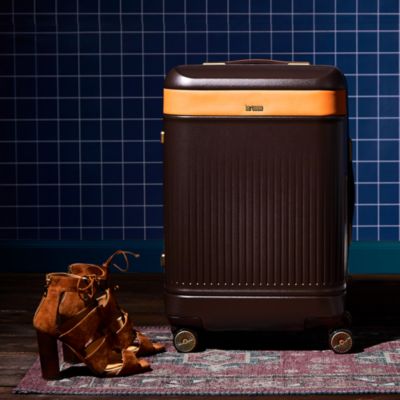 Reserve Carry On Exp Spinner Suitcase