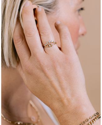 14K Yellow Gold Baguette Diamonds Diamond Baguette Oval Link Ring, 0.06 tcw