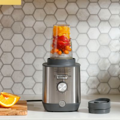 1000 Watt Blender with Travel Cups
