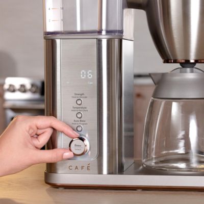 Caf&amp;eacute;™ Specialty Drip Coffee Maker with Glass Carafe