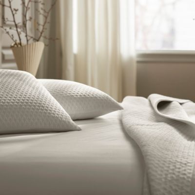 Signature Textured Stitch Quilt, King California King