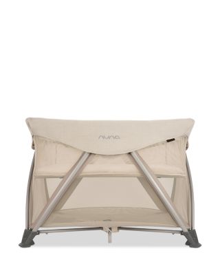 SENA™ aire Play Yard & Travel Crib + SENA™ series changer