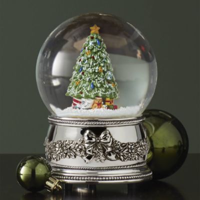 Christmas Tree Musical Snow Globe
