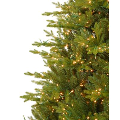 Dandan Pine 7.5' Tree with Warm White LED Lights