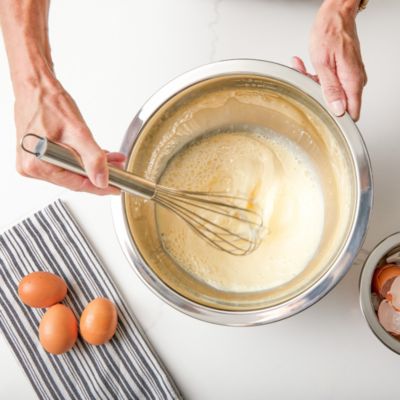 9 Pc Stainless Steel Bowl Set with Strainer, Red