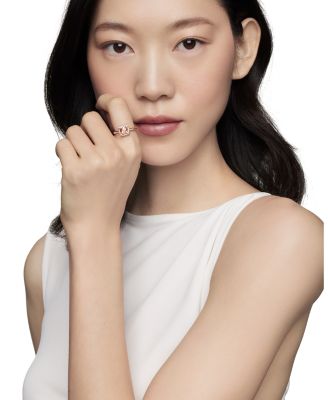 Petite Ch&acirc;telaine&reg; Pav&eacute; Bezel Ring in 18K Rose Gold with Morganite