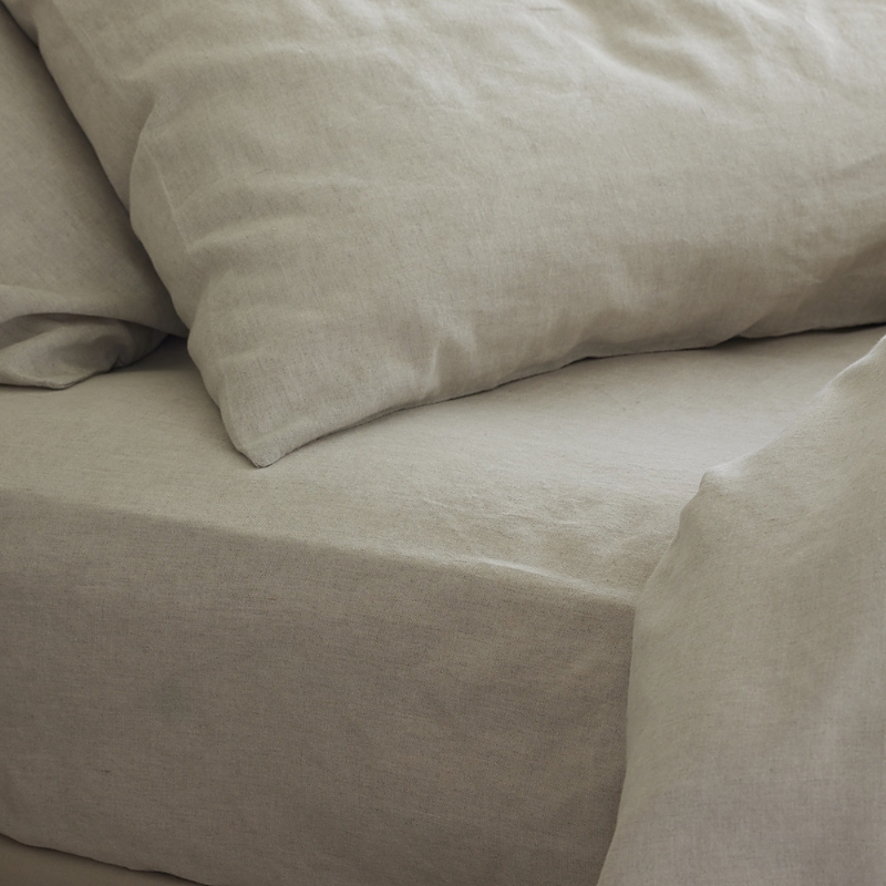 Piglet In Bed Linen Blend Fitted Sheet, Queen In Oatmeal