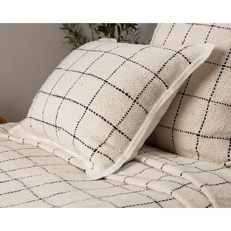 Amity Home Evans Coverlet, King In White