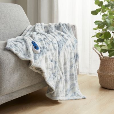 Zuri Oversized Faux Fur Heated Throw, 50&amp;quot; x 70&amp;quot;