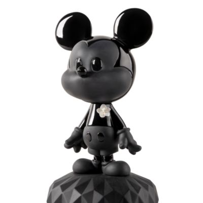 Total Black Mickey Mouse Sculpture