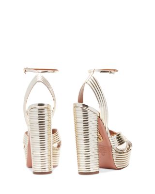Women&#39;s Sundance Plateau 140 Platform Sandals