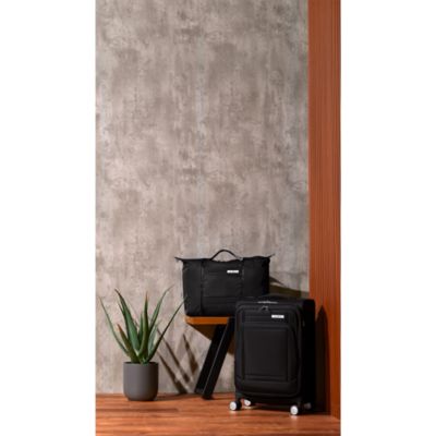 Uplift Expandable Spinner Carry On Suitcase